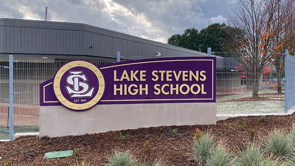 VIDEO: Basketball coach at Lake Stevens High School accused of sex crimes against minors