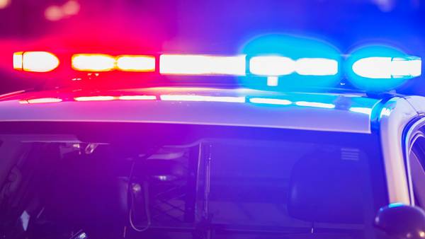 Police arrest rooftop burglar in Greenwood