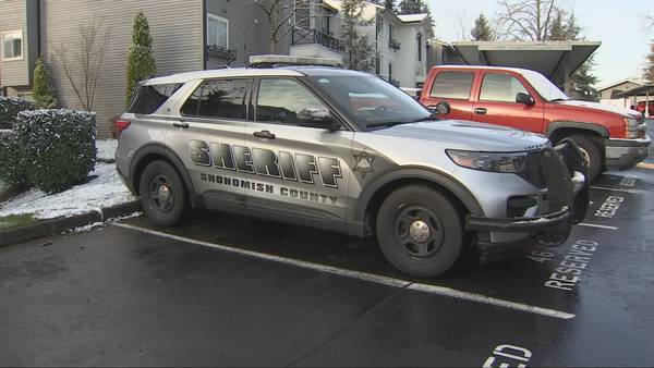 Sheriff’s office looking for witnesses, video after man killed in Lynnwood apartment