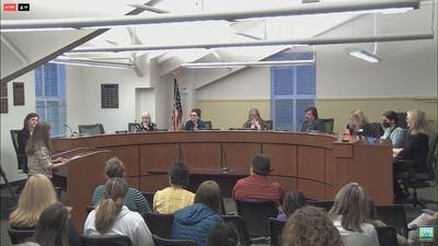 VIDEO: Board members vote to close Duvall school