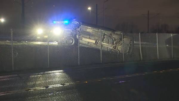 Northbound SR 599 closed for hours in Tukwila after head-on collision
