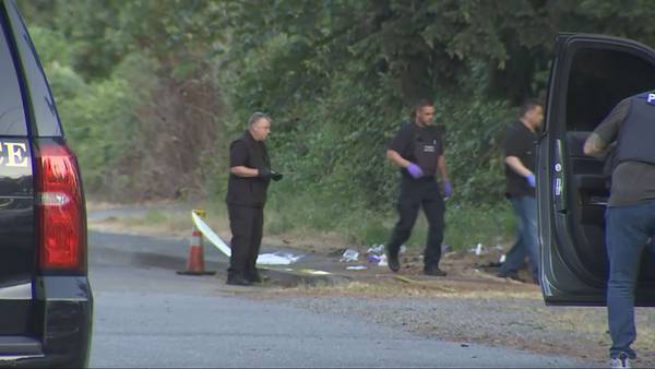 Young man critically wounded in Renton robbery, shooting