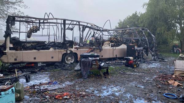 Fire destroys Everett motorhome, leaving 2 people with only what they’re wearing