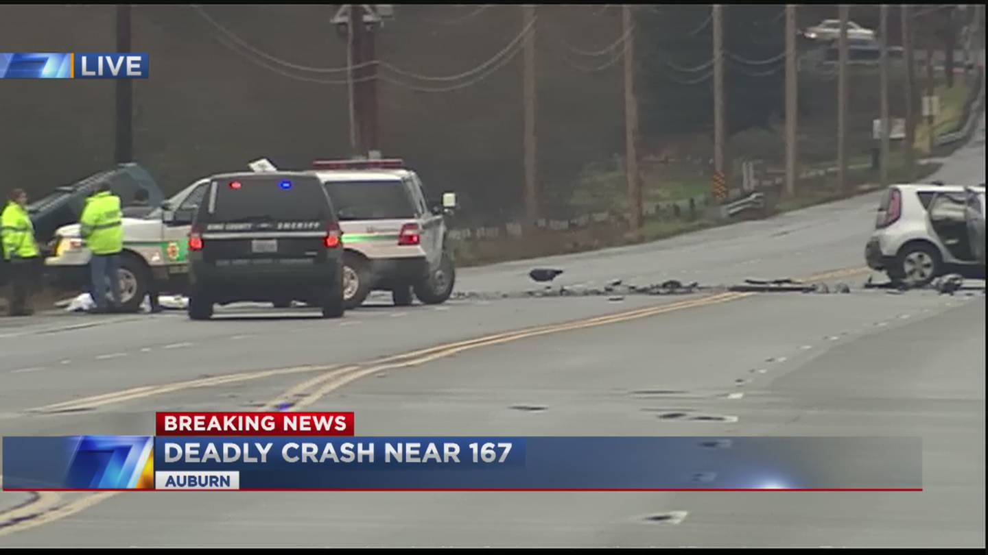 VIDEO Fatal crash on SR 167 overpass in Kent KIRO 7 News Seattle