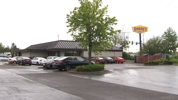 Suspect arrested after employee shot at Denny’s near Everett