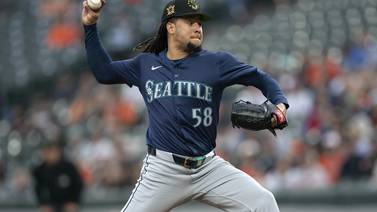 Mariners get fine start from Luis Castillo, use late charge to rally past Orioles 4-3
