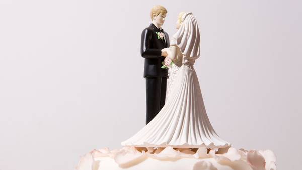 Man pleads guilty to arranging hundreds of sham marriages