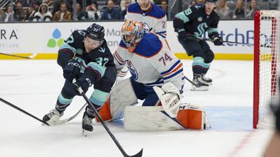 Kraken loses after Hyman scores 3 1st-period goals, Oilers snap 4-game losing streak with 4-1 win