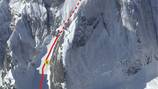 Climber dies after falling 1000 feet down a mountain