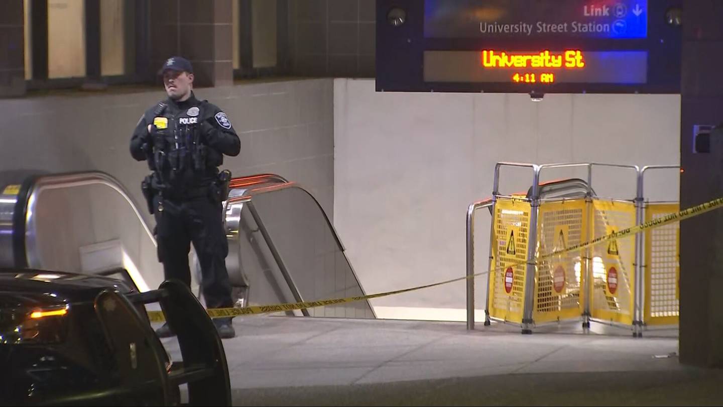 发生在西雅图市中心过境隧道中的枪击事件影响了轻轨服务