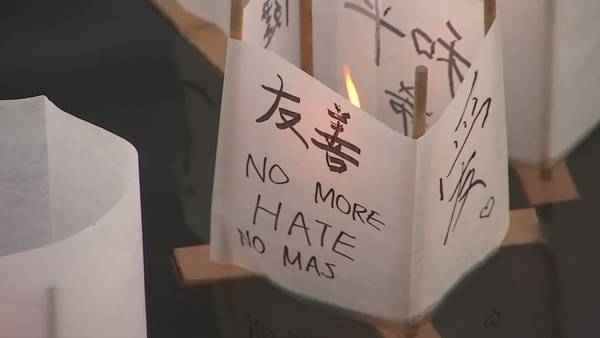 Hundreds gather at Green Lake on 77th anniversary of atomic bombing of Hiroshima