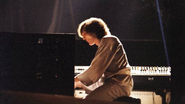 ELO keyboardist Richard Tandy dies