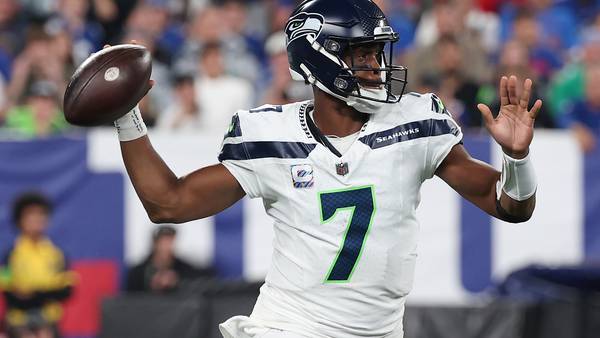 Rookie Devon Witherspoon scores on 97-yard pick six as Seahawks D leads Seattle over Giants