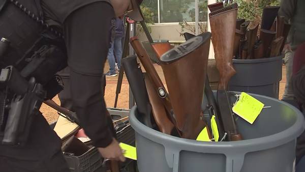 Federal Way’s gun buyback runs out of gift cards early