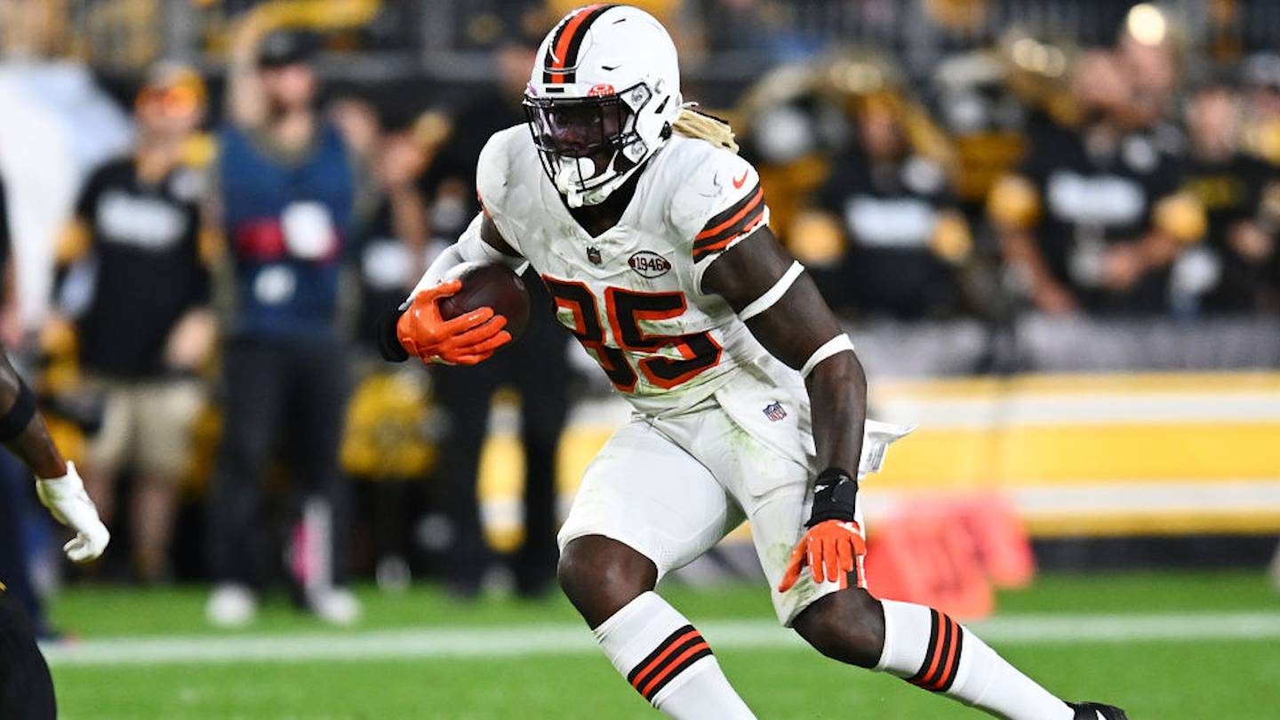 How did David Njoku burn his face? Browns star shows extent of facial  burns, NFL fans laud bravery