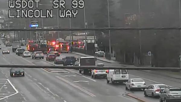 SR 99 now open near Everett after crews battled fire in roadway