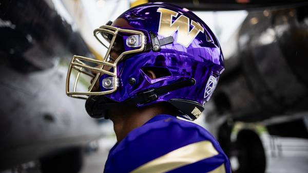 Powell returns late interception 89 yards for TD, No. 5 Washington