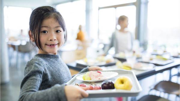 California first state to offer free meals to public, charter school students
