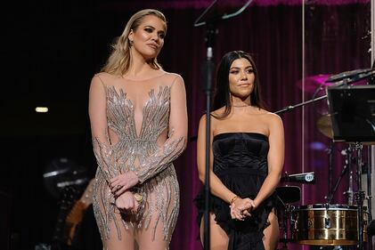 NEW YORK, NY - NOVEMBER 21:  Khloe Kardashian and Kourtney Kardashian onstage at the 2016 Angel Ball hosted by Gabrielle's Angel Foundation For Cancer Research on November 21, 2016 in New York City.  (Photo by Dimitrios Kambouris/Getty Images for Gabrielle's Angel Foundation)