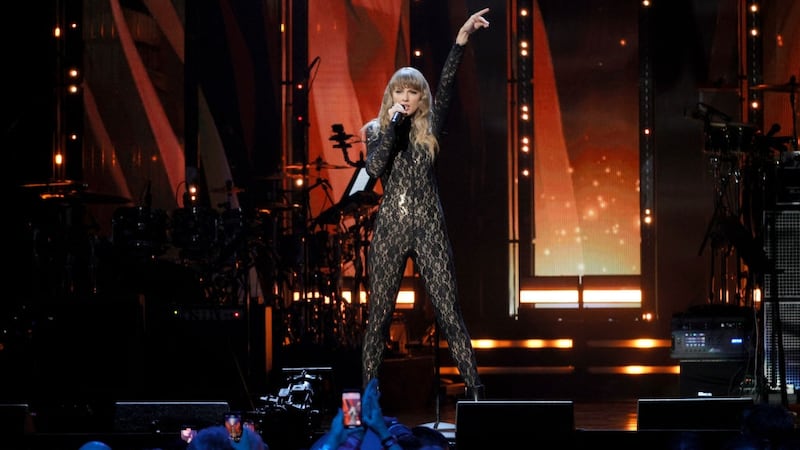 Taylor Swift’s ‘Look What You Made Me Do’ re-recording featured in “The Handmaid’s Tale’