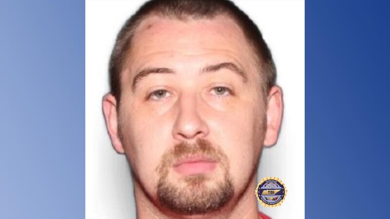 Search continues for man accused of killing Tennessee family of 4, abducting 7-month-old baby