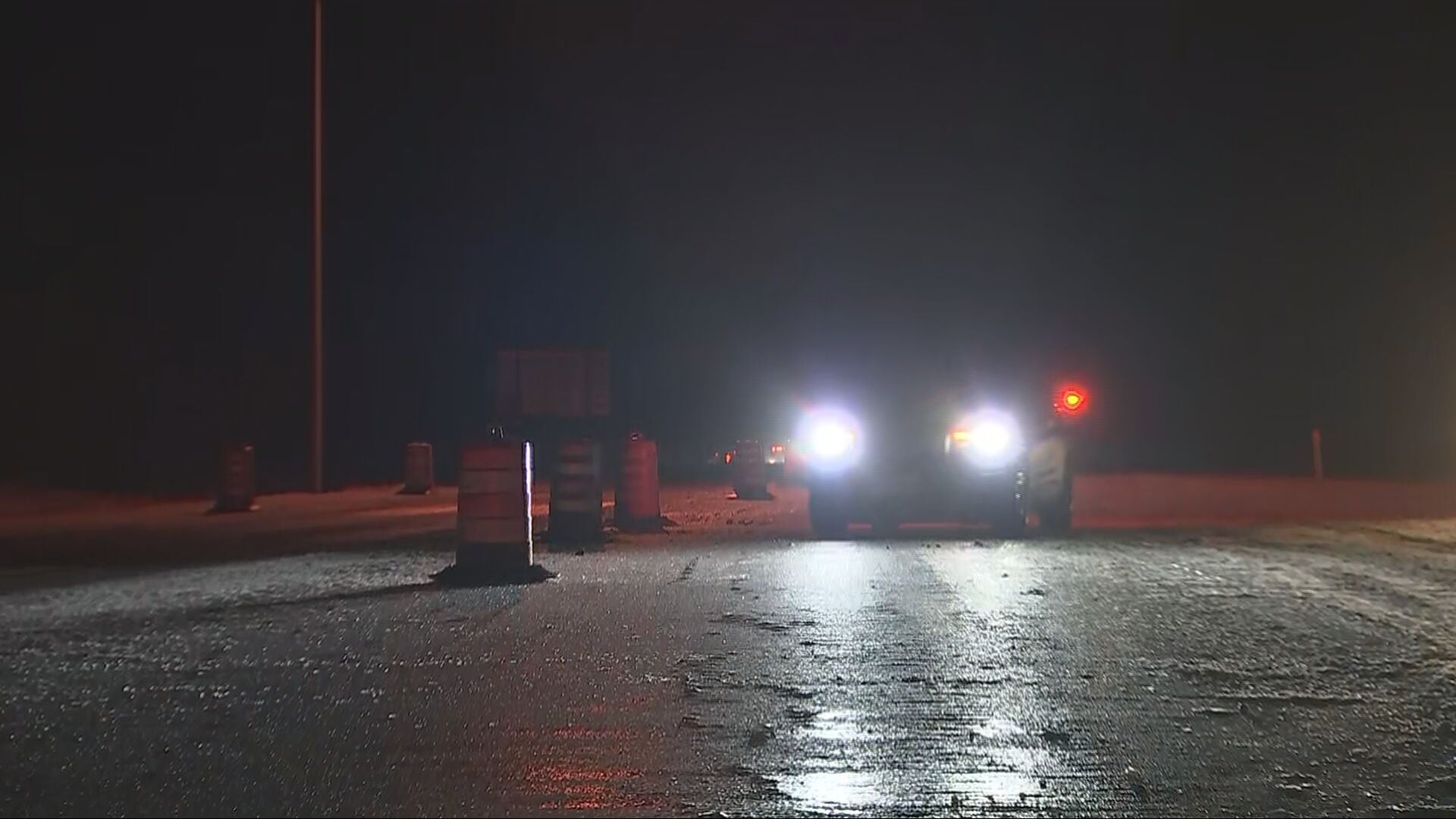 A closure at Snoqualmie Pass along I-90