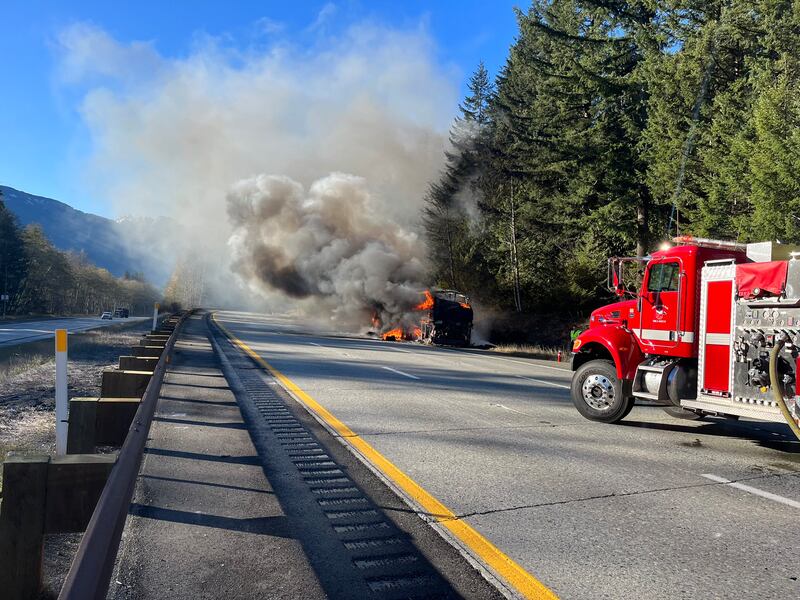 Bus fire I-90 near Snoqualmie