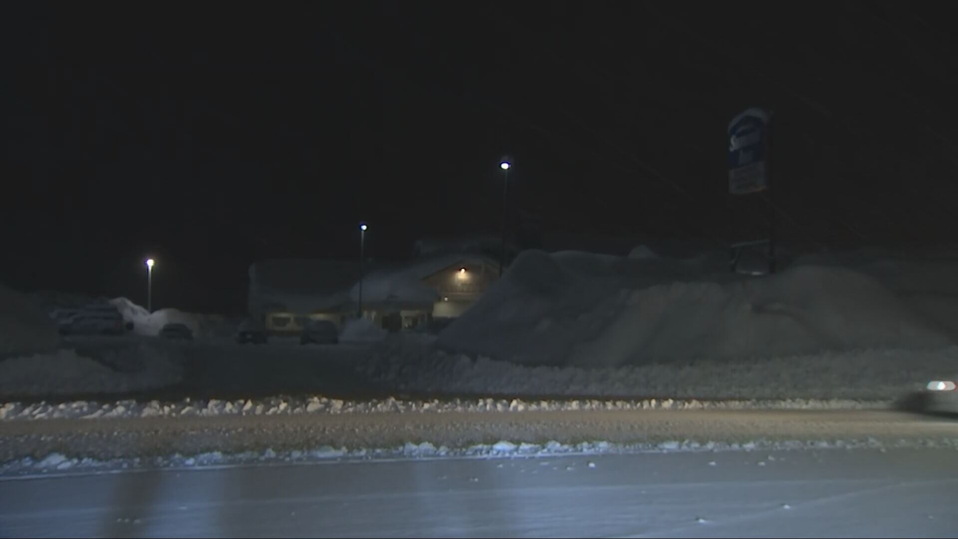 Blizzard conditions at Snoqualmie Pass early Tuesday morning