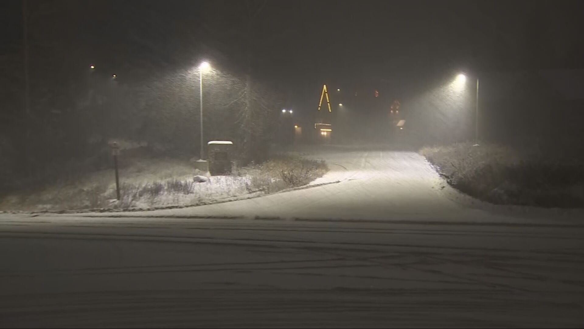 Snoqualmie Pass snow