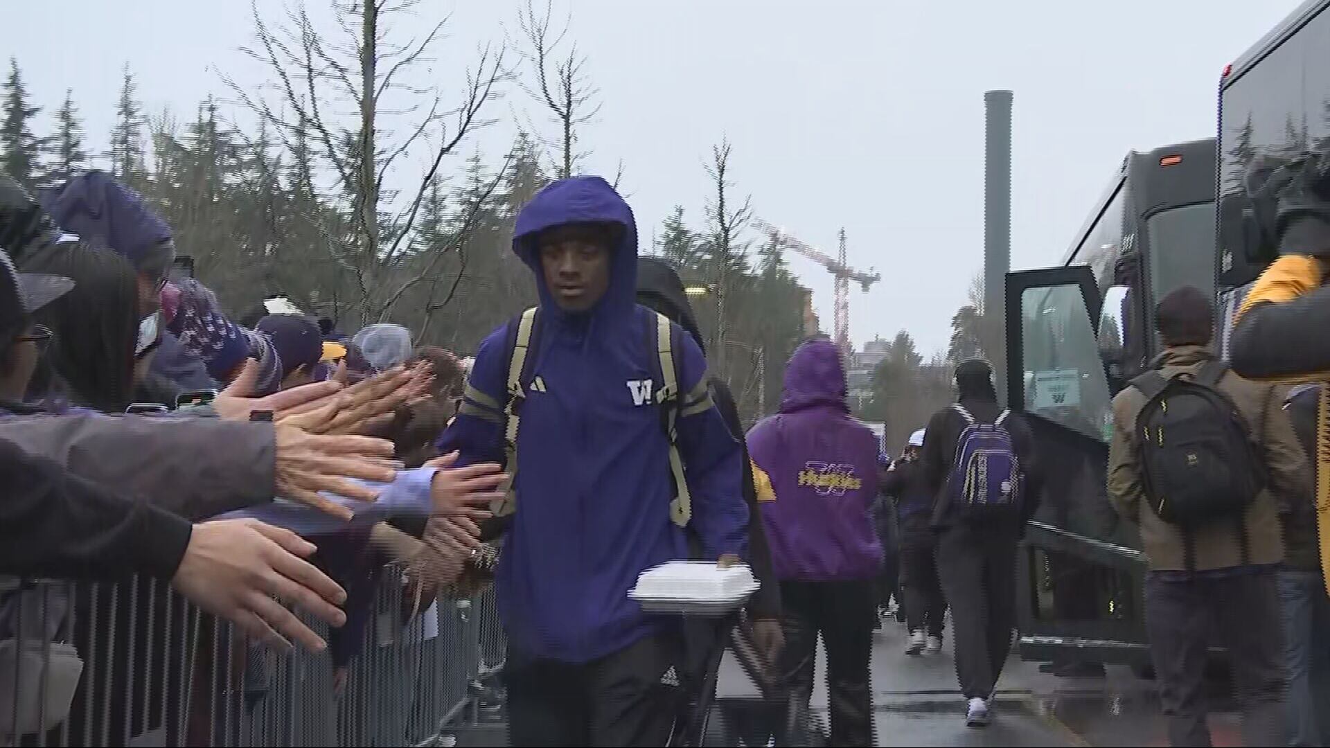 Fans show out in force to send the Huskies off