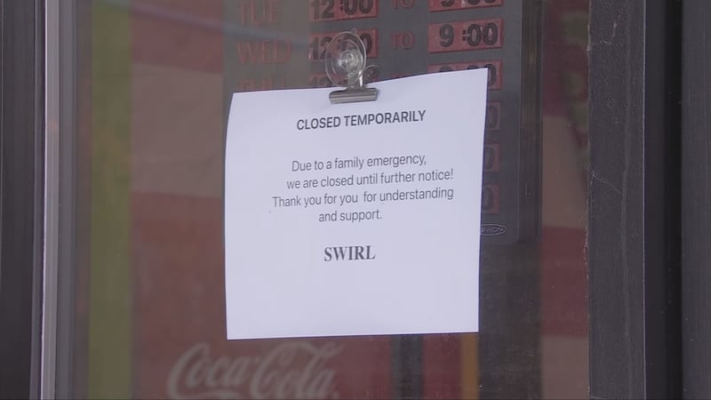 Frozen yogurt shop struggling to stay afloat after owners hurt in crash