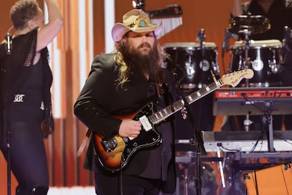 LOS ANGELES, CALIFORNIA - FEBRUARY 05: Chris Stapleton performs onstage during the 65th GRAMMY Awards at Crypto.com Arena on February 05, 2023 in Los Angeles, California. (Photo by Kevin Winter/Getty Images for The Recording Academy )