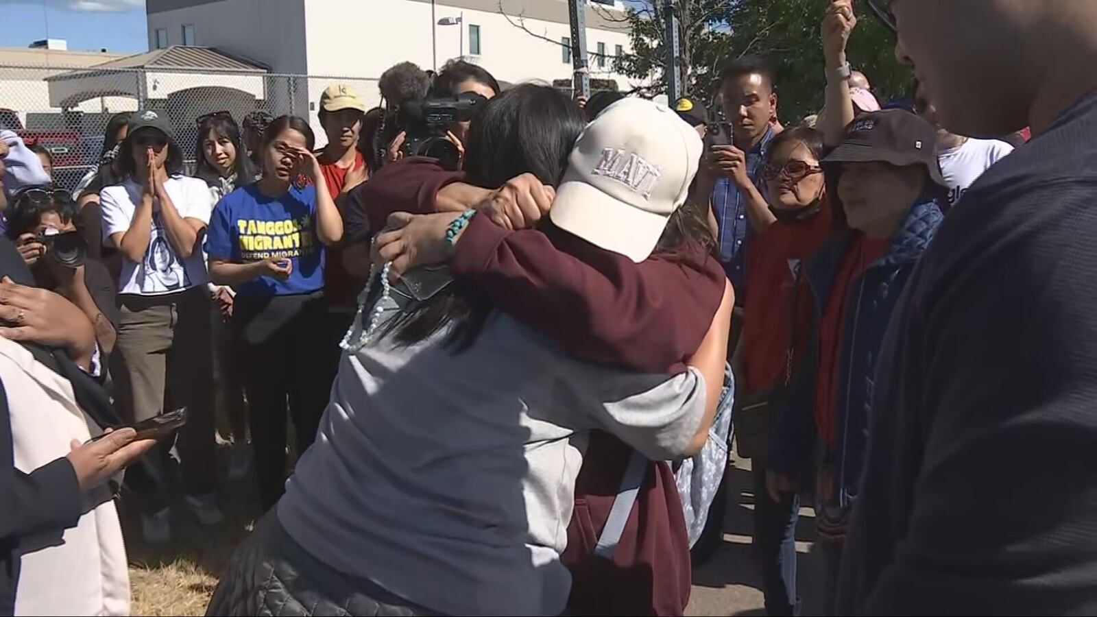 Ice Detention: A Green Card Holder'S 23 Year American Dream Ends Abruptly - fxh8k6y