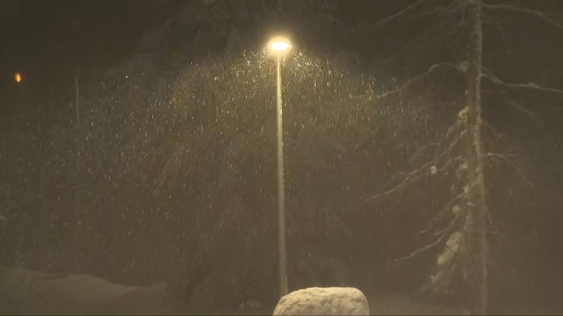 Blizzard conditions at Snoqualmie Pass early Tuesday morning