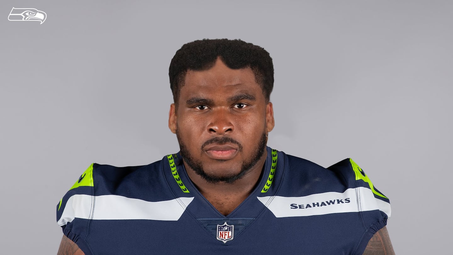 Seahawk D.J. Fluker's virtual haircut