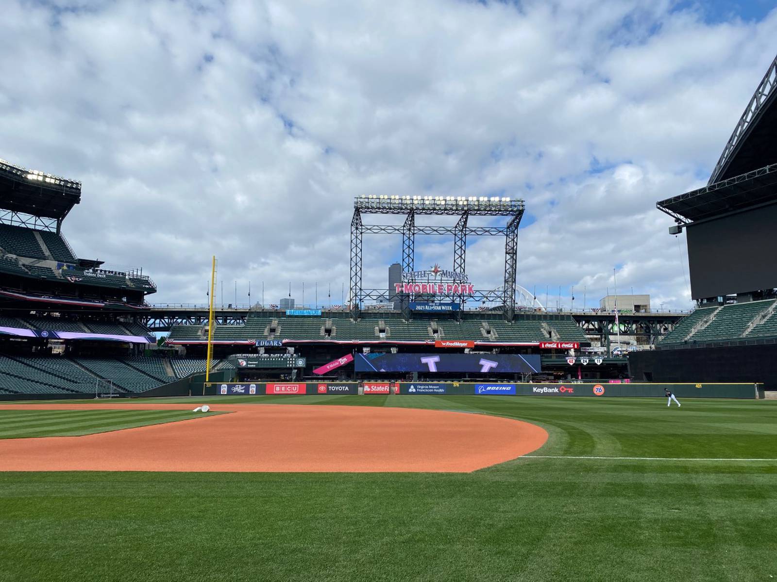 Excitement surrounds Mariners Opening Day KIRO 7 News Seattle