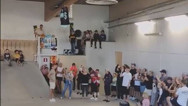 RAW: Kraken's Joonas Donskoi’s jersey hung at hometown skatepark