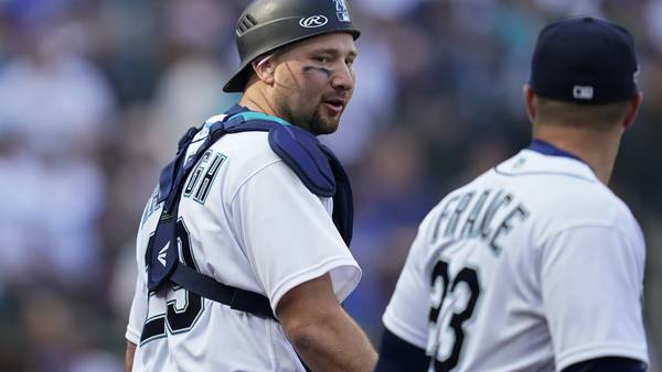 MLB catchers wary of looming robo umps amid rules changes