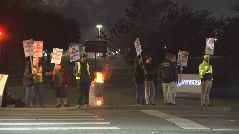 9-13-24. Boeing workers in Everett walk the picket line after rejection the company's proposed contract on Thursday.